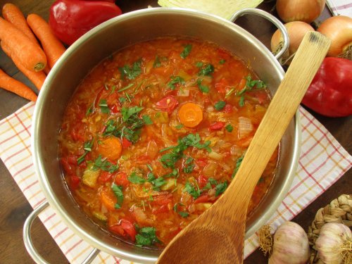 9 Healthy Vegan Cabbage Soup Recipes