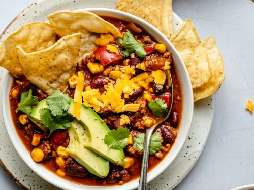 8 Healthy Chili Recipes Perfect For Cozy Cold Nights
