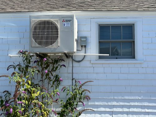 airbnb-s-pilot-program-gives-its-ma-owners-rebates-for-heat-pumps