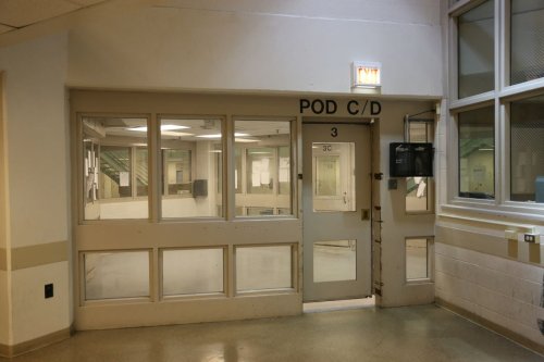 Consultant describes option for renovating Cuyahoga County jail, but leaves cost estimate, new-jail debate unanswered