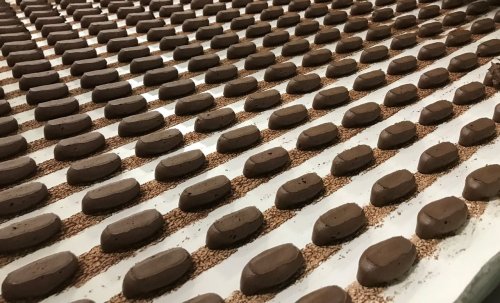 How is chocolate made? At Fannie May in NE Ohio, carefully and tastefully – literally (photos)