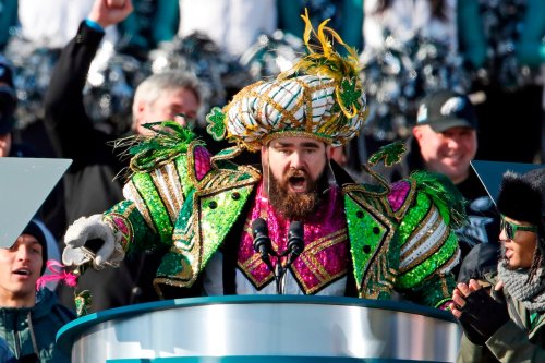 Jason Kelce loses his Super Bowl ring in pool of Skyline chili (yes, you read that right)
