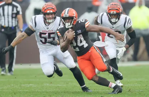 Browns star Nick Chubb suffers gruesome leg injury, broadcast avoids replay