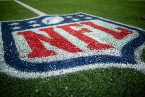The “tush push” survives potential NFL ban after close voting results