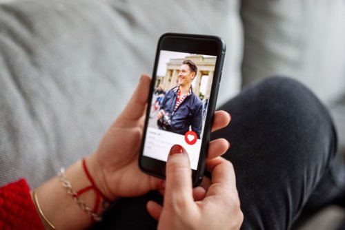 Looking for love? American adults turning to online dating sites, apps as they look for ‘the one’