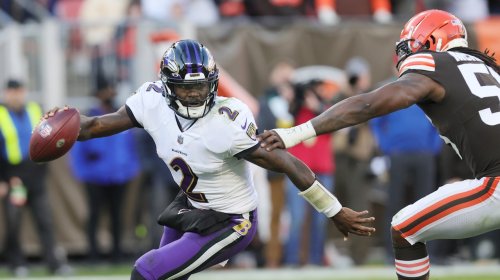 Browns agree to terms with Tyler Huntley, former Ravens backup QB