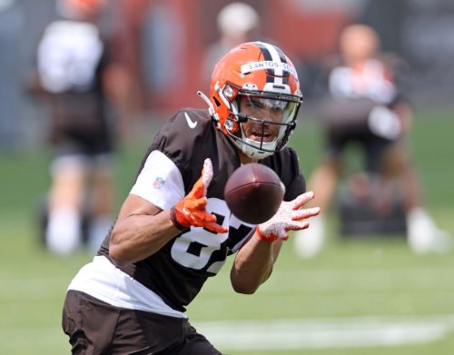 Browns tight end Marcus Santos-Silva eager to return to football after successful college hoops career