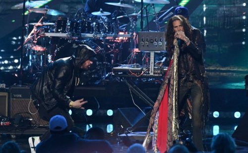 Eminem delivers epic Rock Hall performance with help from Steven Tyler, Ed Sheeran
