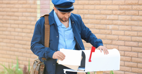 Unprofessional: This Mailman Is Dating One Of The Mailboxes On His Route