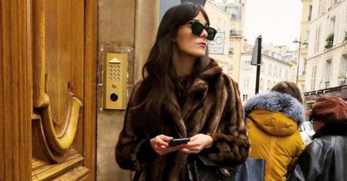 Here's How French Girls Are Wearing the Non–Skinny Jean Trend