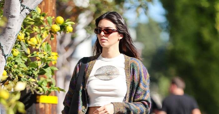 Kendall Jenner Wore the $150 Clogs That Come Back Every Spring Like Clockwork
