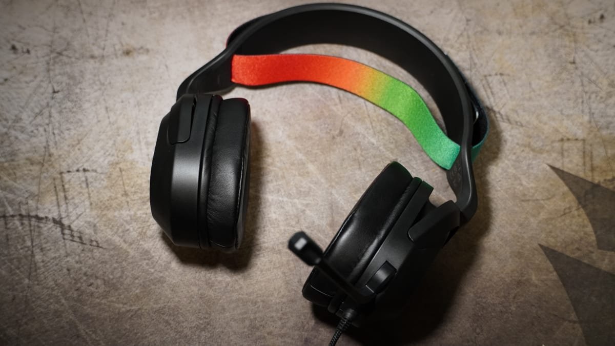 JLab’s first gaming headset is plagued by a fatal flaw