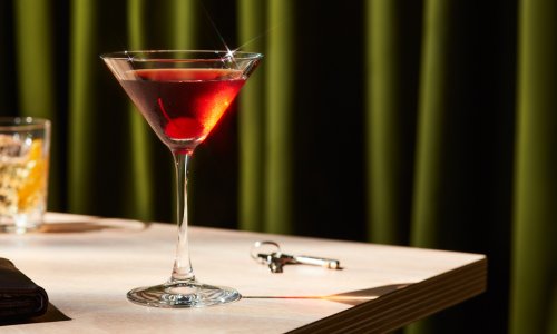 5 Delicious & Better-For-You Cocktails To Enjoy This Valentine's Day