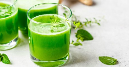 Start Your Morning With This Hydrating & Digestion-Supporting Green Drink