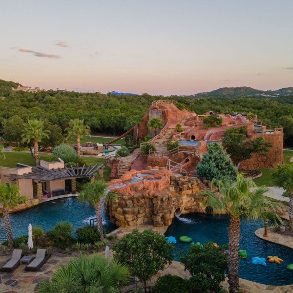 Spurs legend’s splashy estate with waterpark hits market for $19.5M
