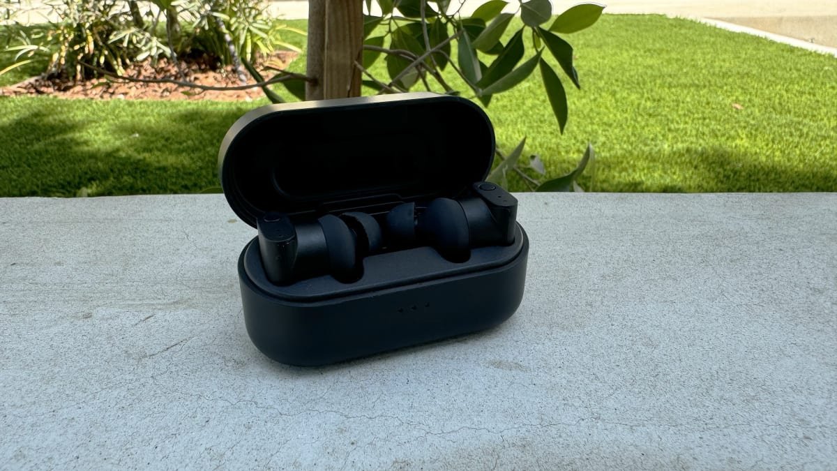 The Status Audio Between 3ANC are stylistically distinctive and sound excellent