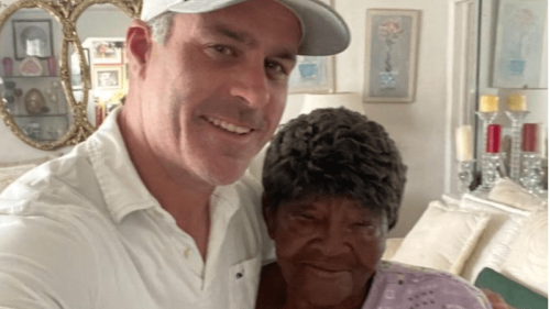 Florida Woman Receives Surprise Thanksgiving Visit From Man She'd Been Mistakenly Calling For Years