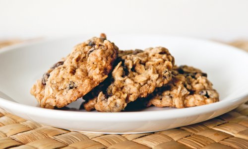 These Higher-Protein Cookies Are Healthy Enough To Eat For Breakfast