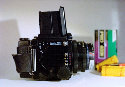 Mamiya RZ67 Professional II Camera Review: Handheld With Mamiya Sekor RZ 110mm 𝒇2.8 Portrait Lens