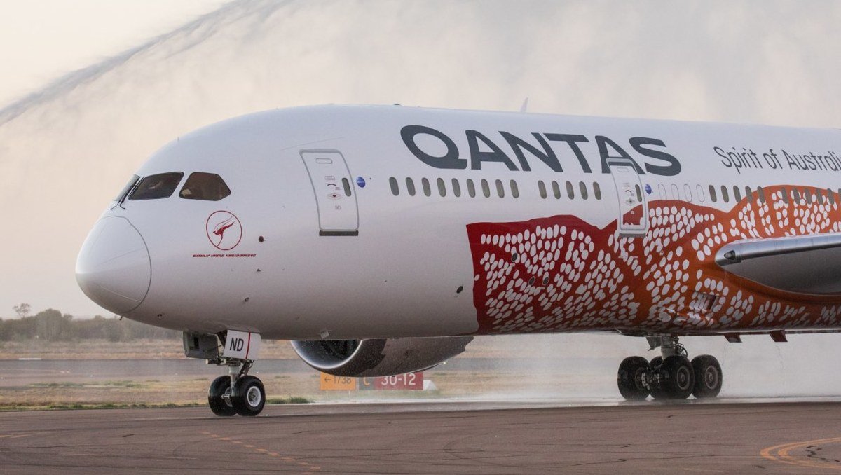 Hacked? Qantas investigating WhatsApp phishing reports