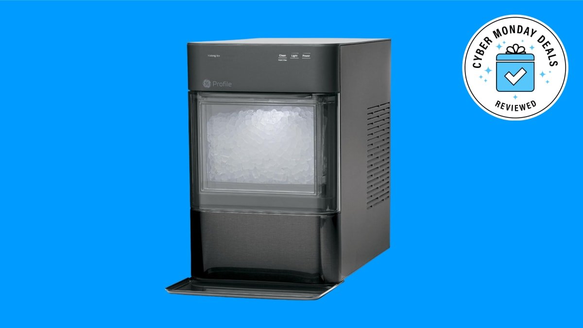 Get our favorite ice maker for 25% off this Cyber Monday