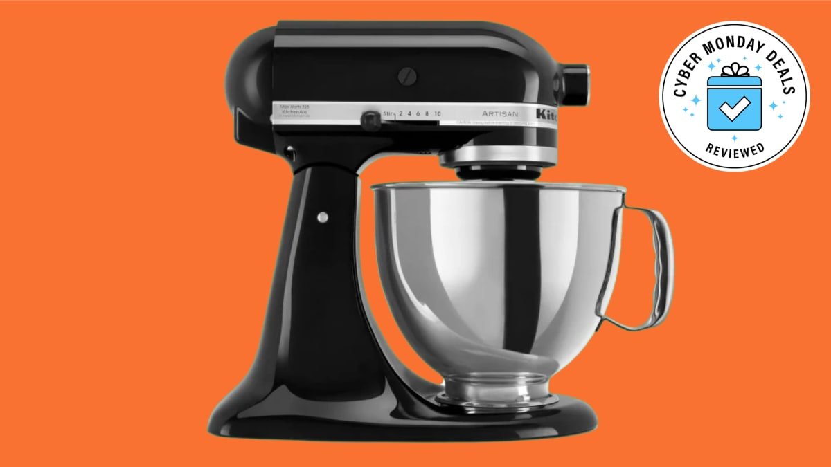 Save $110 on the iconic KitchenAid stand mixer—only during Cyber Monday