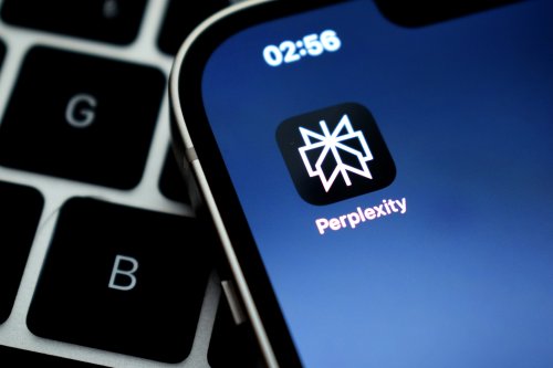 iPhone : Perplexity peut enfin faire ce qui est attendu de Siri depuis des années