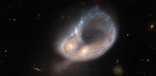Découvrez cette image rare d'une collision de galaxies envoyée par Hubble !