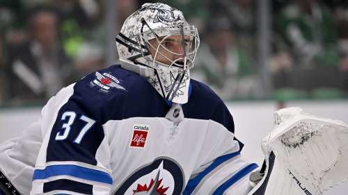 Jets coach Scott Arniel drops Connor Hellebuyck truth bomb after Game 3