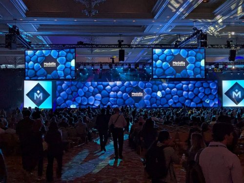 Customer Experience Craps: Medallia Hopes AI Rolls a Hard 8