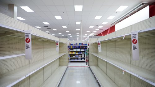 Empty shelves, trucking layoffs lead to a summer recession in Apollo's shocking trade fight timeline