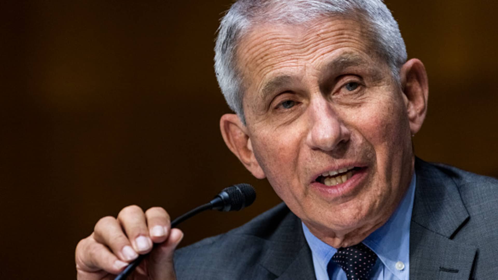 Fauci says U.S. can still end HIV epidemic by 2030 despite Covid pandemic