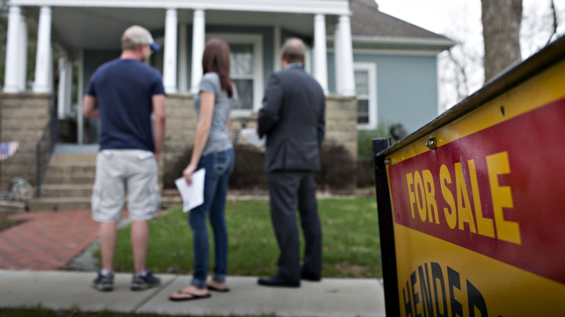 30-year fixed mortgage crosses 5% for the first time in years