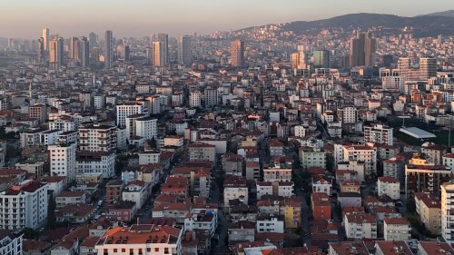 Turkey's central bank surprises with 350-basis-point rate hike