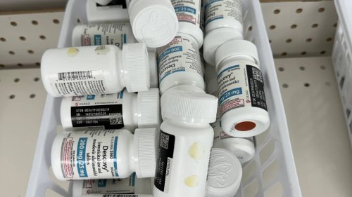 Gilead to pay $202 million to settle doctor kickback claims related to HIV drug prescriptions