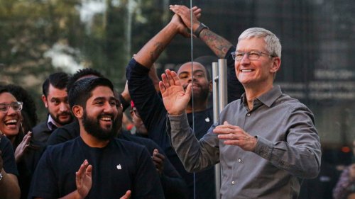 Apple becomes first U.S. company to reach a $2 trillion market cap