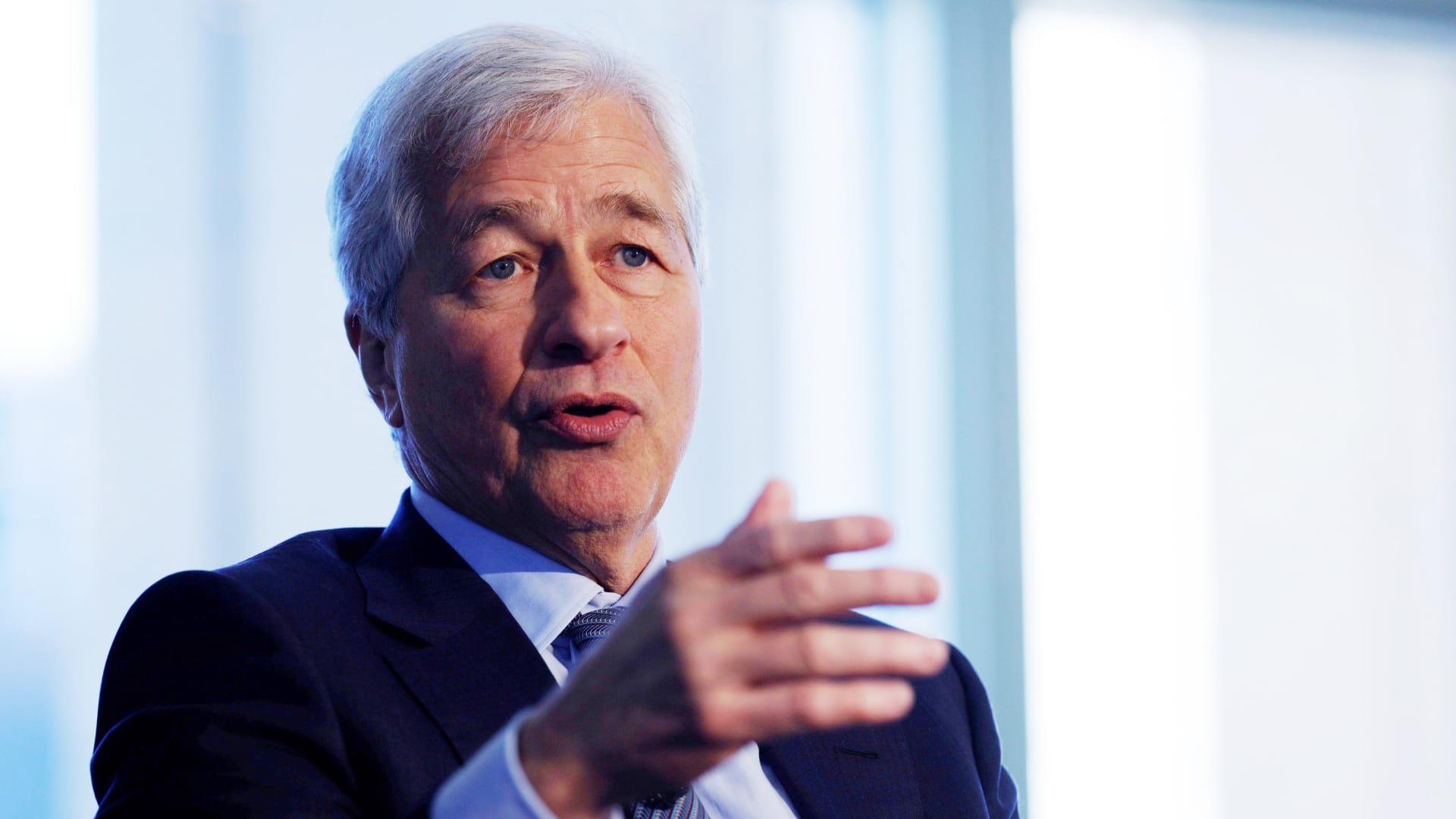 JPMorgan Chase tells employees the bank will pay for travel to states that allow abortion
