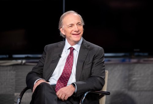Billionaire Ray Dalio credits his success to 40 minutes of meditation per day — here's how he does it