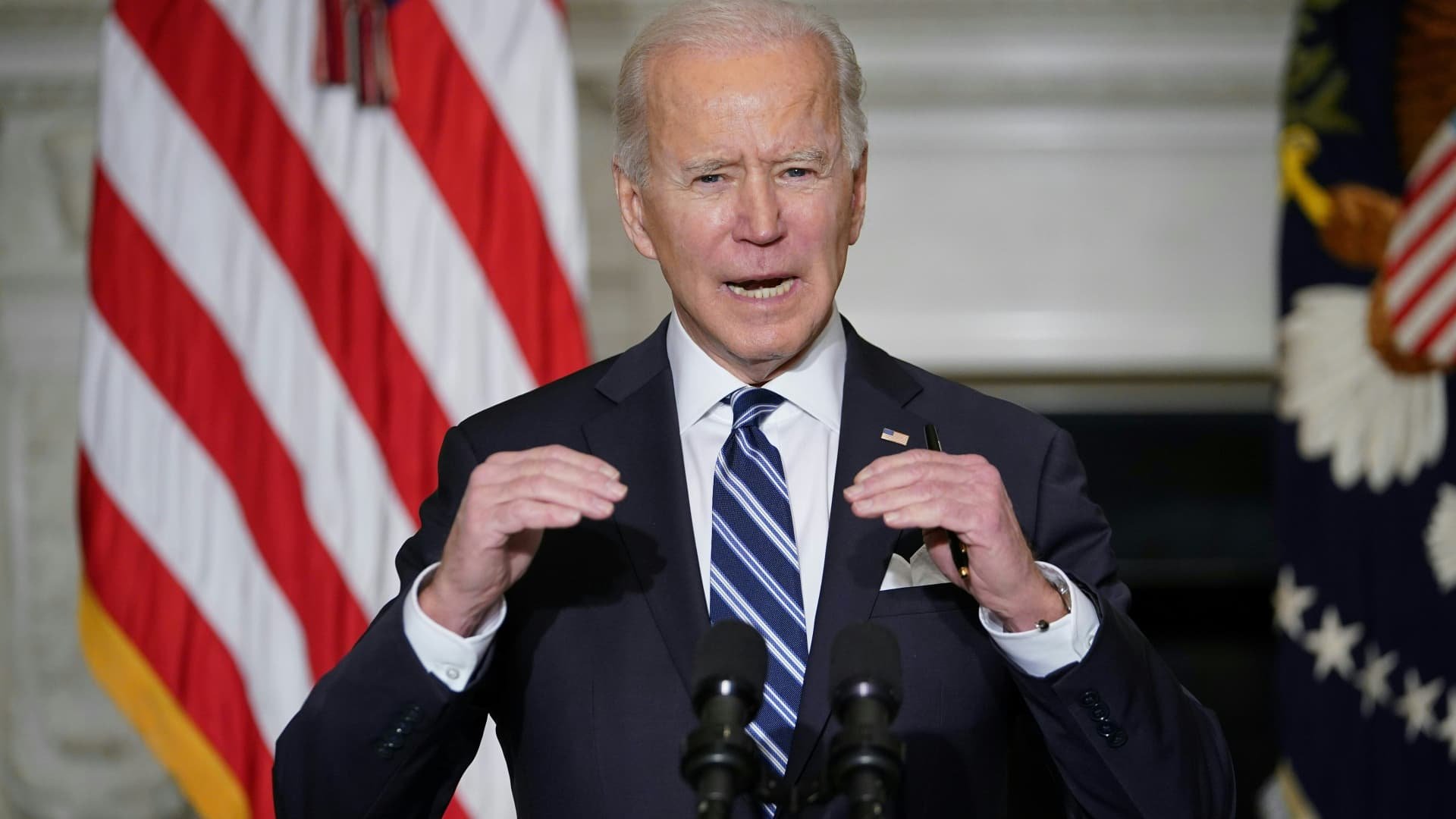 Biden suspends oil and gas leasing in slew of executive actions on climate change