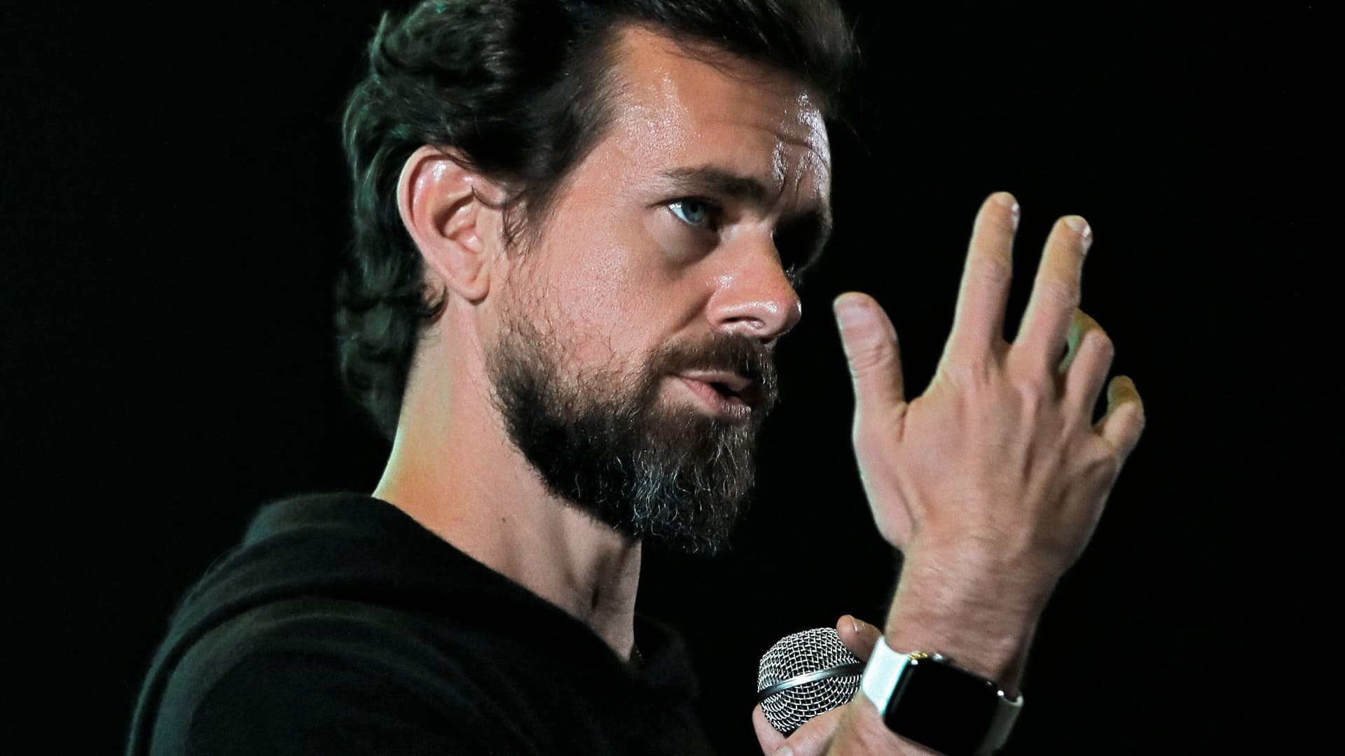 Twitter CEO Dorsey keeps his job after company strikes investment deal with Elliott Management, Silver Lake