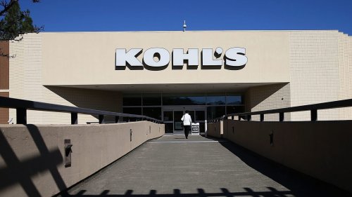 Kohl's ends sale talks with Franchise Group, lowers outlook