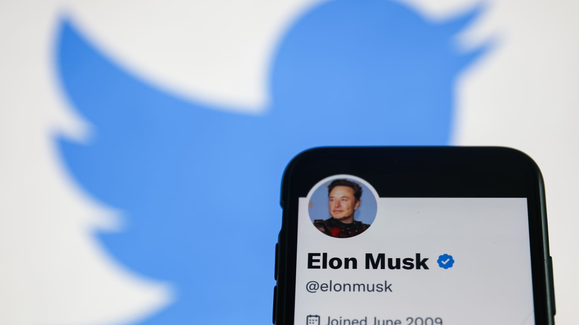 Twitter says it will no longer allow 'free promotion' of other social media platforms