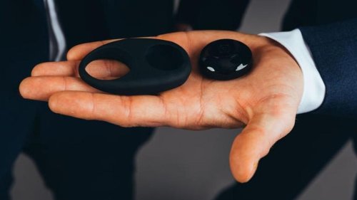 Wearable penis camera lets you record your achievements