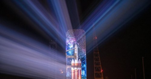 Delta IV Heavy launch: World's second most powerful rocket lofts spy satellite