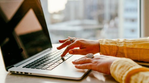 AI Can Analyze Every Aspect of Your Writing. Here's How to Implement It