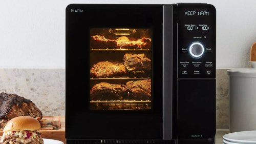 GE Unveiled an Indoor BBQ Smoker at CES and Now It's Summer All the Time