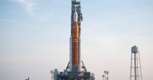 See NASA's Artemis I Mega Moon Rocket Proudly Posing on the Launchpad