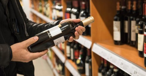 A Sommelier Reveals How to Tell if That Cheap Wine Is Actually Good