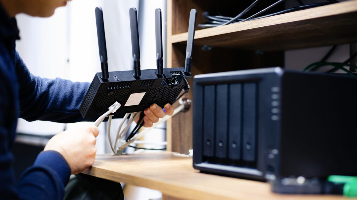 I Gave My Internet a Stress Test: Here's What Broke