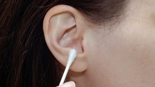 The Best Way to Clean Your Ears, How You Definitely Shouldn’t Be Doing It